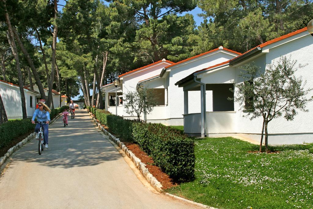 Apartments Galijot Plava Laguna بوريتش المظهر الخارجي الصورة